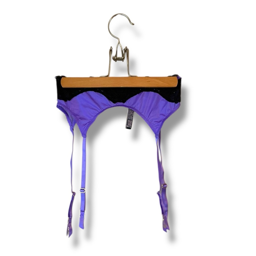 Victoria’s Secret XS New with Tags Garter Belt Women’s Lingerie Purple Black